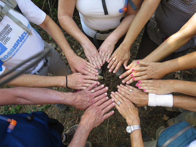 Hike, Hands