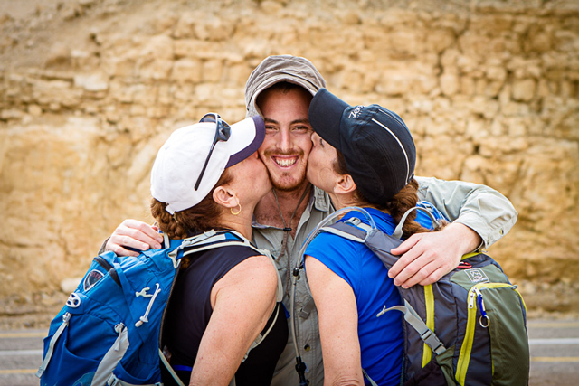 Hike Kiss